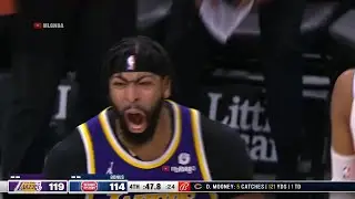 Anthony Davis with two CLUTCH blocks on Cade Cunningham in winning time! 🔥