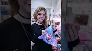 UwU Girl is flirty on the go 