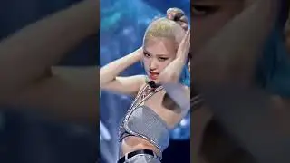 #beniöneçıkar