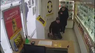 Мужик немного упал