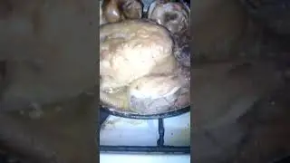 Курица запеченная с яблоками. При свечах Chicken baked with apples. Candlelight