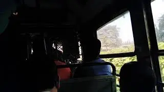 Индия. В автобусе.