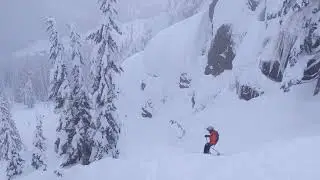 Skiing Gunbarrel into Heroin Bowl - Alpental Backcountry Skiing - HUGE Snowpack