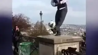 Раздеваться-то зачем