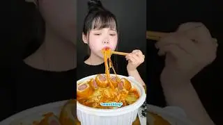 Mukbang & food p⭐️rn | Amuse My Bouche #eatingshow #podcast #food #viral #amusemybouche #yumcrunch