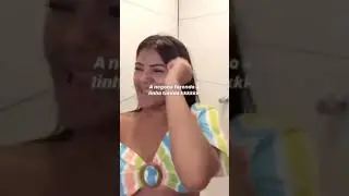 novinha gostosa no banheiro