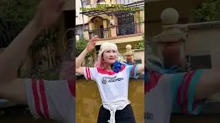 Why doesn't the Joker allow Harley Quinn to go out and play﻿