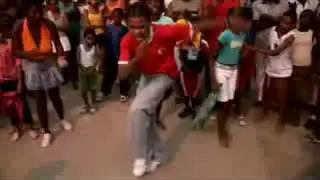 Trailer - LA RUMBA NO VA A MORIR