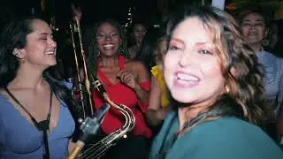 Orquesta Canela - Llegó La Fiesta (Videoclip Oficial)