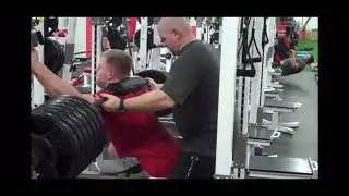JJ Watt vs Powerlifter: Squat Off