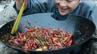 Beef eaten cold, spicy and delicious