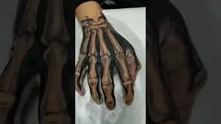 тату на кисти кости 