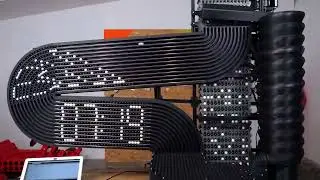 Creator Ivan Miranda is going viral for his clock that tells the time with black and white marbles