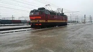 [РЖД] Сцепка с вогонами и с электровозом ЧС4Т.ст.Орша.