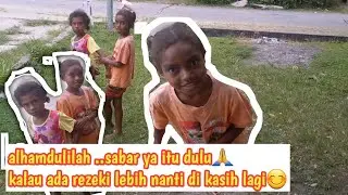 Anak papua tetanggaku..alhamdulilah Permen saja bisa buat mereka bahagia🥰