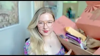 🎀ASMR🎀  - FabFitFun unboxing - whisper + gum chewing