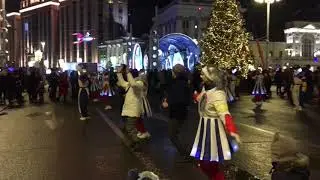 Я танцую на Театральной площади