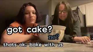 Bake Halloween cupcakes with us