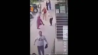 Gościu kozak idzie sobie chodnikiem