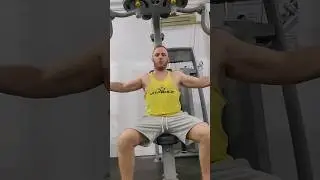Exercițiu pentru piept 3x10-15 repetari #like #subscribe #muscle