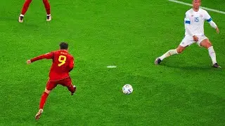 Youngest vs Oldest Goalscorers of this Century