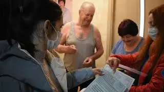 Члены избирательных комиссий помогают отдать свой голос  на #Референдум2022 за наше будущее!