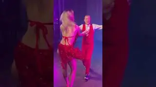 Песня 🔥 Девочка только в красном платьице. #рекомендации