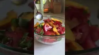 Peach Tomato Salad with Halloumi and Hot Honey #shorts