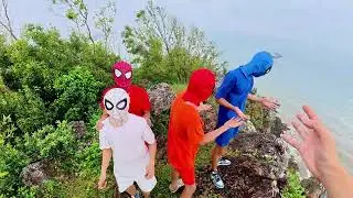 Bros 6 Spider-Man Meets Sonic Tapes Dancing On The Abandoned Mountain (Hide and Seek POV)