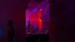 Вода в театре 🙈