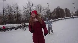 Яна и Алиса на катке 07. 01. 2021 г.
