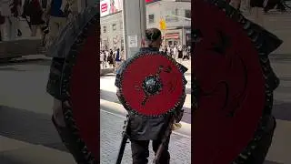 Ragnar Lothbrok Walking in Public #fashion #ragnarlothbrok #reactionvideo #foryou #cosplay #fashion
