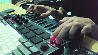 MAKING TRAP BEAT with MPC BEATS + AKAI MPK MINI MK3 | LIVE PERFORMANCE