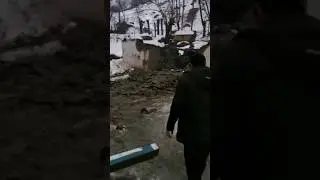 Дахшат Санг хонаро вайрон кард н. Дарвоз 2023سگ خانه را ویران کرد