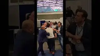 Hollanda’nın başkenti Amsterdam’da Türkiye’deki seçimler için kurulan sandıklarda büyük kavga!