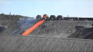 Слив шлака на Медном заводе  The drain of furnace slag on the Copper plant