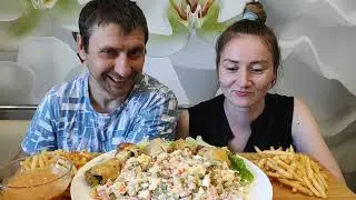 МУКБАНГ КУРИЦА ОЛИВЬЕ И КАРТОШКА ФРИ🍟 | MUKBANG CHICKEN SALAD OLIVIER AND FRENCH FRIES 