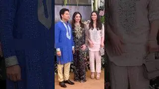 Sara Tandulkar Spotted With Father And Mother