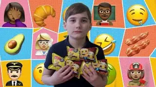 Фишки стикеры эмоджи круассан Chipicao