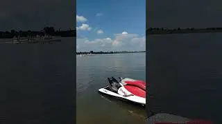 Река, лето