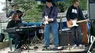 Ben Mills - I Still Haven't Found What I'm Lookin' For
