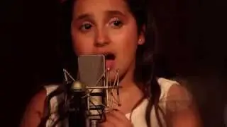 Mañana Tema  de la  pelicula  Annie ( Canta Sofia Victoria )