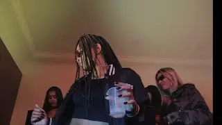 Pollo - Ela vem 🌶 (Clipe Oficial)