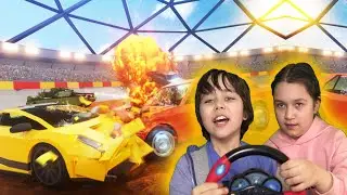 РАЗБИЛ тачку ВЛАДА А4 , ЯДЕРНЫЙ ВЗРЫВ УНИЧТОЖИЛ ВСЕ МАШИНЫ в Roblox Car Crushers 2