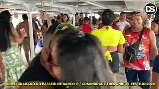 Festa no passeio  de  barco