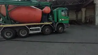 Mercedes Benz Actros 3235
