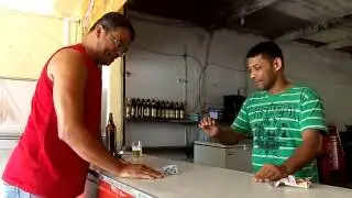 Pegue o dinheiro! Trollando no Bar.