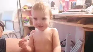 ДОЧЯ ЛЕЧИТ ПАПУ
