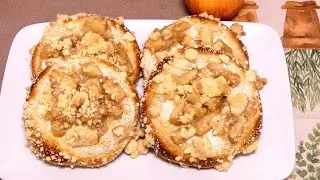 Apfel-Käsekuchen Teilchen mit Streuseln, eines der leckersten Teile die ich je gegessen habe!