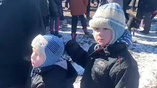Не бойся,говори по - русски!